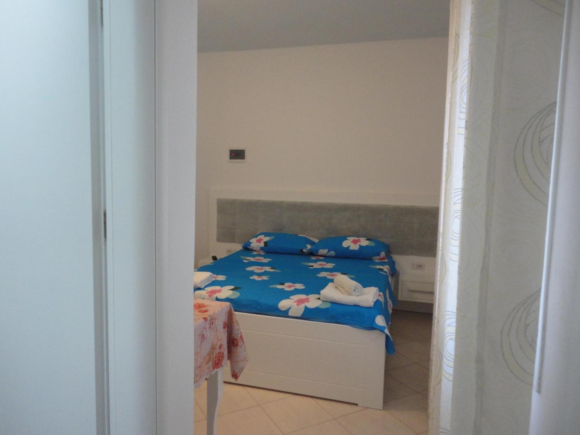 Oruci Apartments クサミル エクステリア 写真